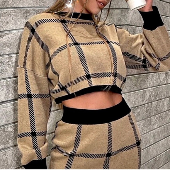 FALL TIME Sweater and Skirt Set Knitwear - Picture 6 of 17